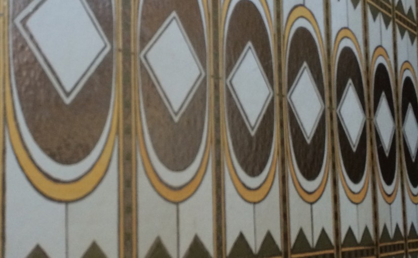 Is It Curtains for My Parents’ GROOVY&nbsp;Wallpaper???